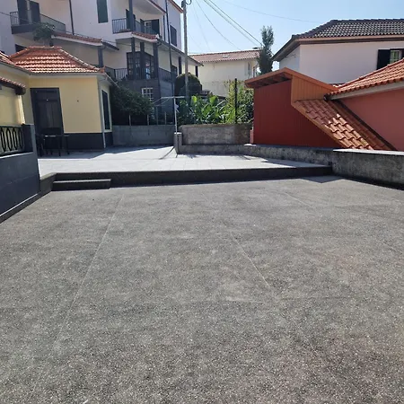 Holiday home With Private Parking Machico (Madeira)