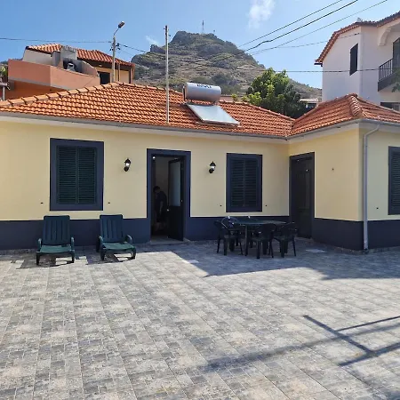 With Private Parking Machico (Madeira)