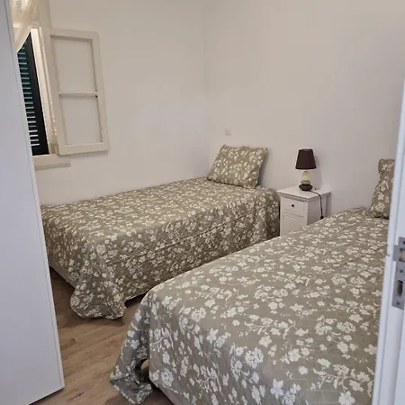 With Private Parking Holiday home