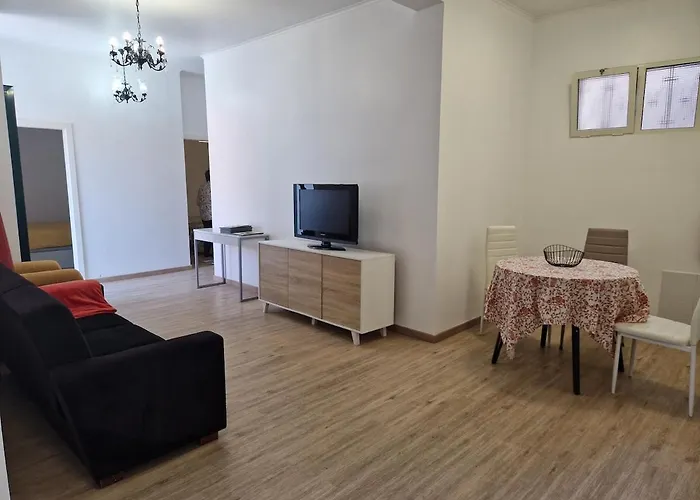 With Private Parking Holiday home