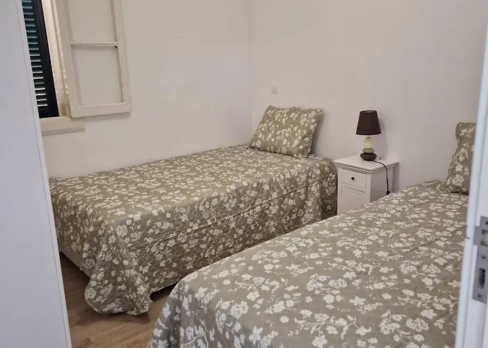 With Private Parking Holiday home